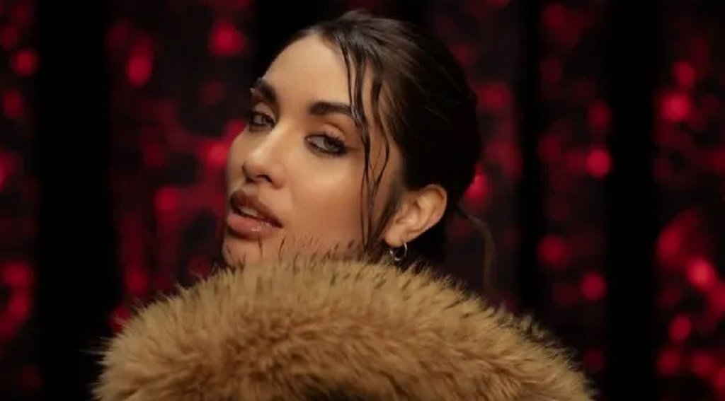 María Becerra celebra su 1º Martín Fierro