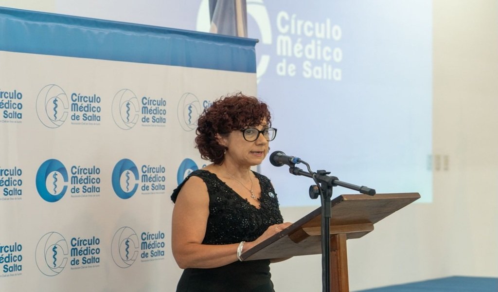 Reconocieron trayectoria de Médicos