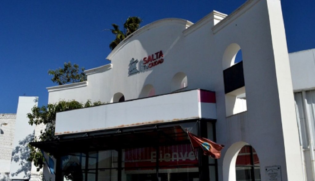 Vandalizaron oficinas de la Municipalidad capitalina