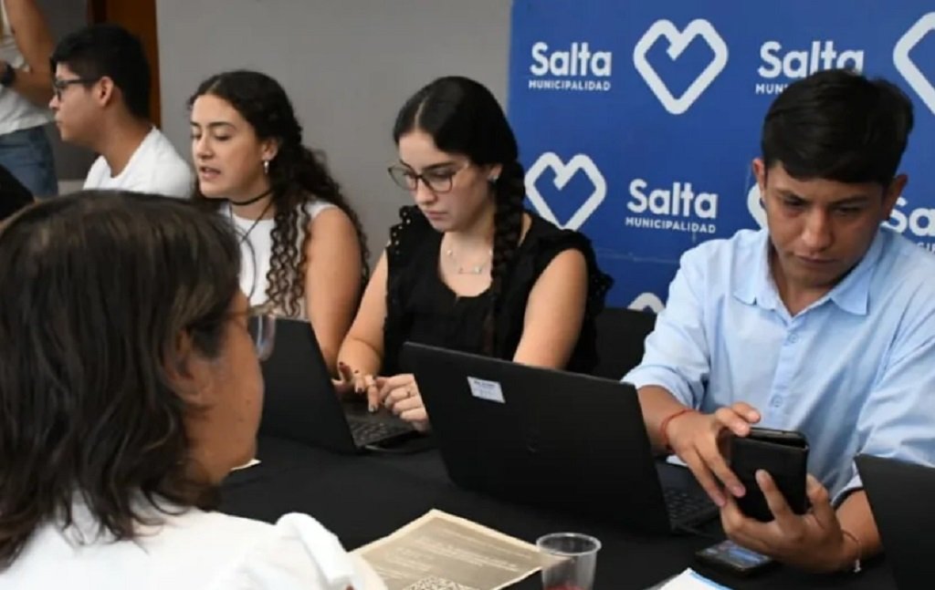 Cada vez más salteños cuentan con su perfil de LinkedIn