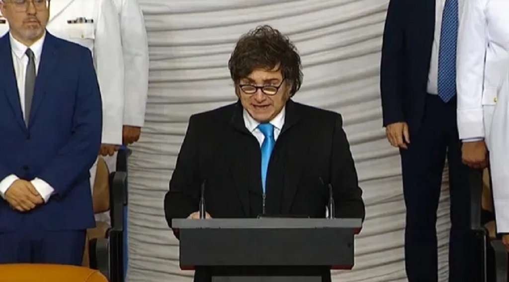 Milei pidió reforzar las Fuerzas Armadas 