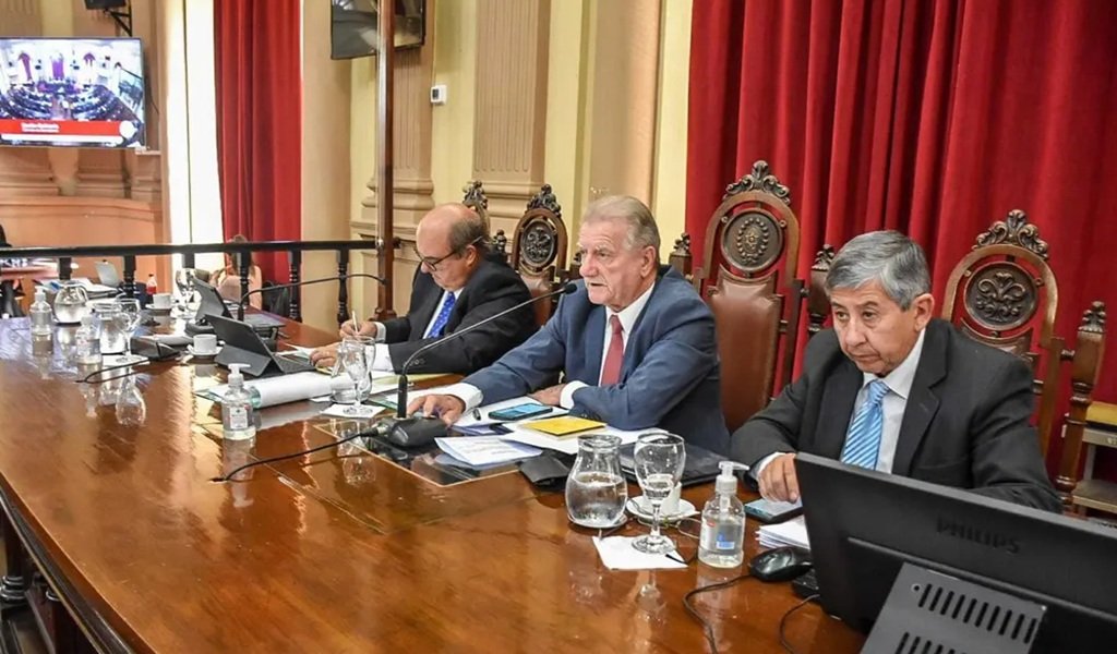 Proyectos aprobados por Senadores en la sesión de hoy