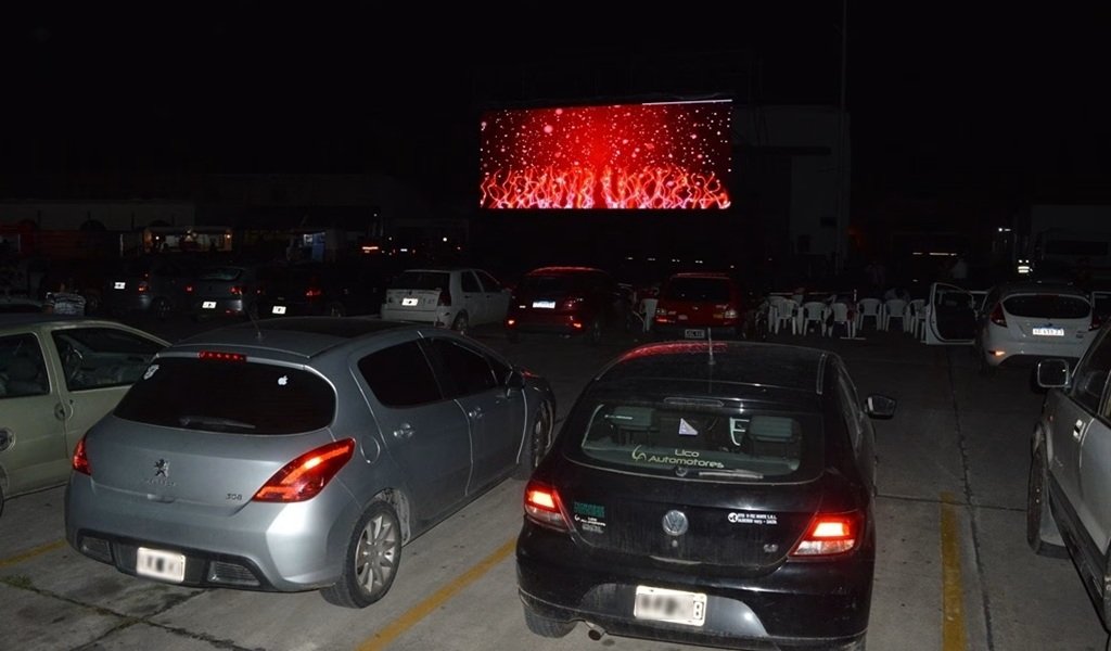 Hoy la Municipalidad reedita el autocine
