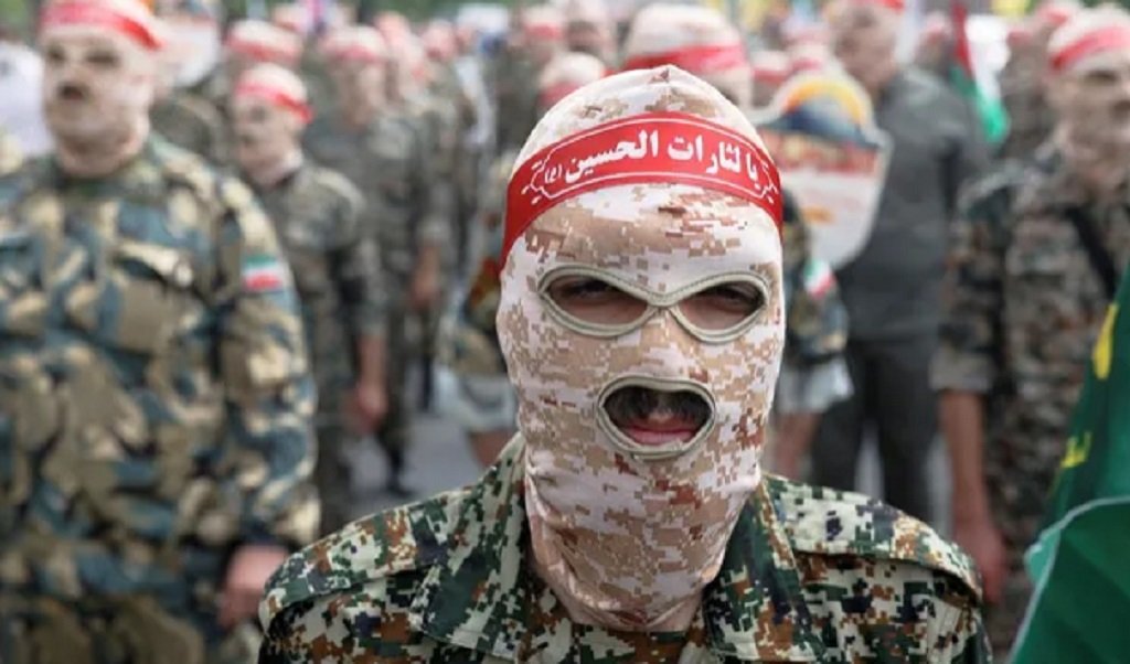 Tensión política: Irán cerró su espacio aéreo 