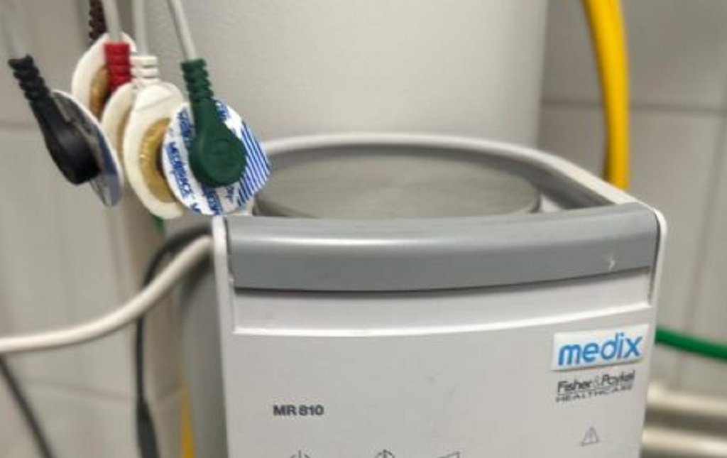 Registran en una clínica privada equipamiento que sería del HPMI