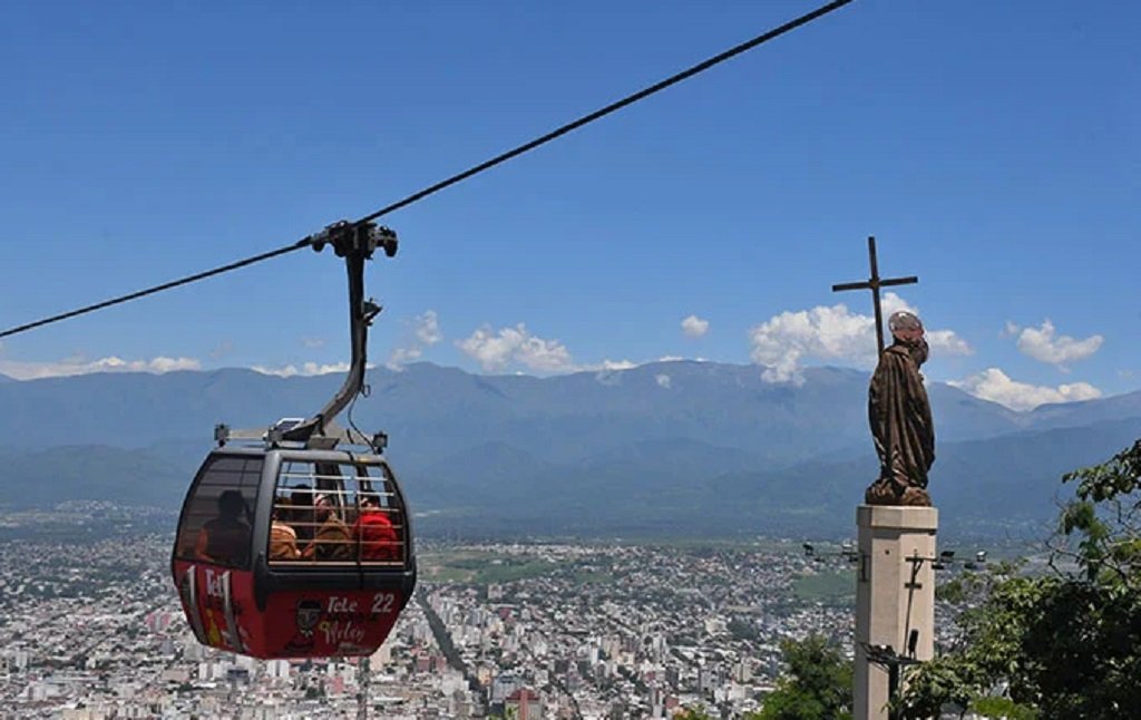 Récord histórico de visitantes en el Teleférico San Bernardo