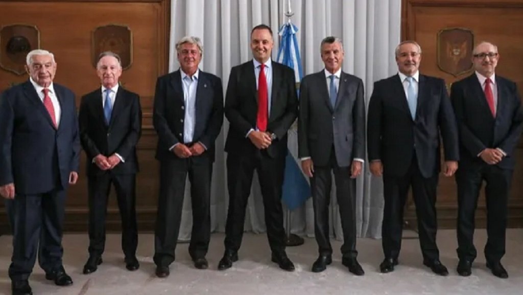 El Gobierno recibió al grupo de los 6