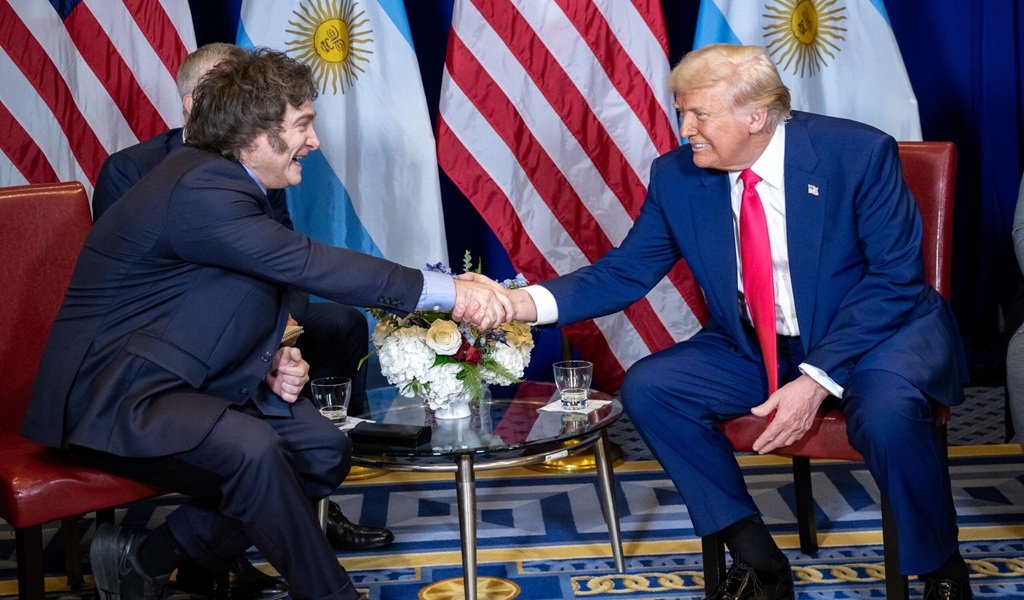 Miley busca fortalecer vínculos con Estados Unidos