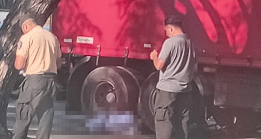 Camión atropelló a una ciclista en Av. Sarmiento