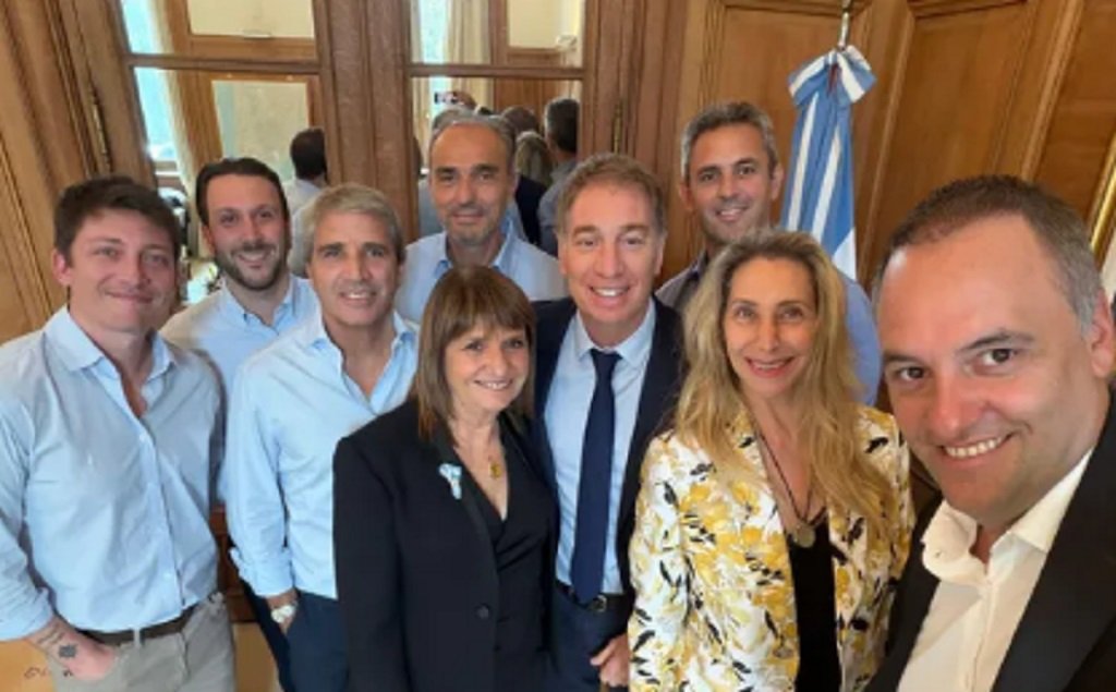 Se reunió la mesa política del Gobierno