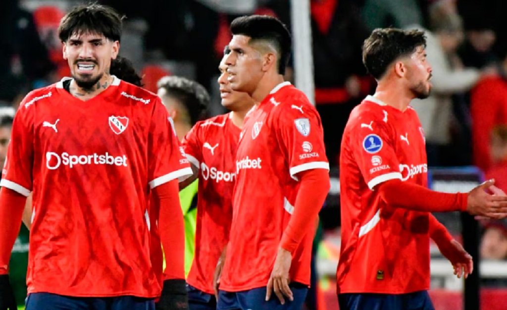 El Rojo no podrá incorporar jugadores