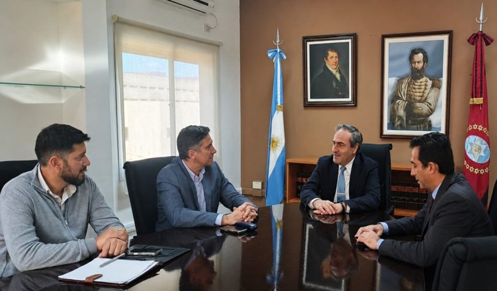El Procurador García Castiella se reunió con funcionarios de Seguridad