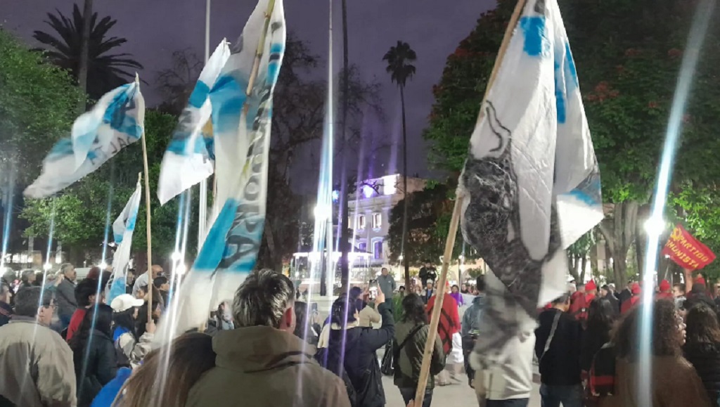 En Salta también se manifestaron en apoyo a CFK