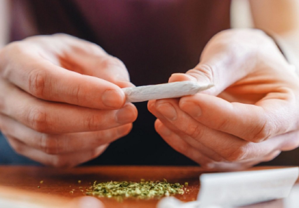 Incautaron más de 350 dosis de marihuana