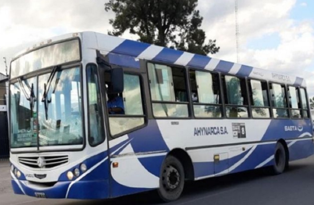 Desvíos de colectivos en Bº Parque La Vega