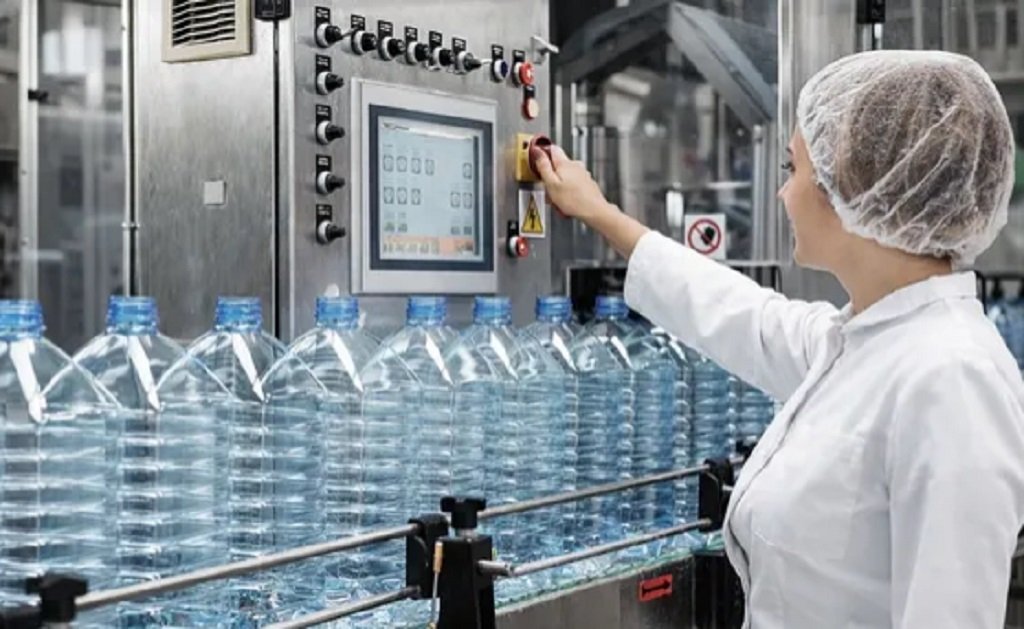 Crisis: la industria sufrió su novena baja 