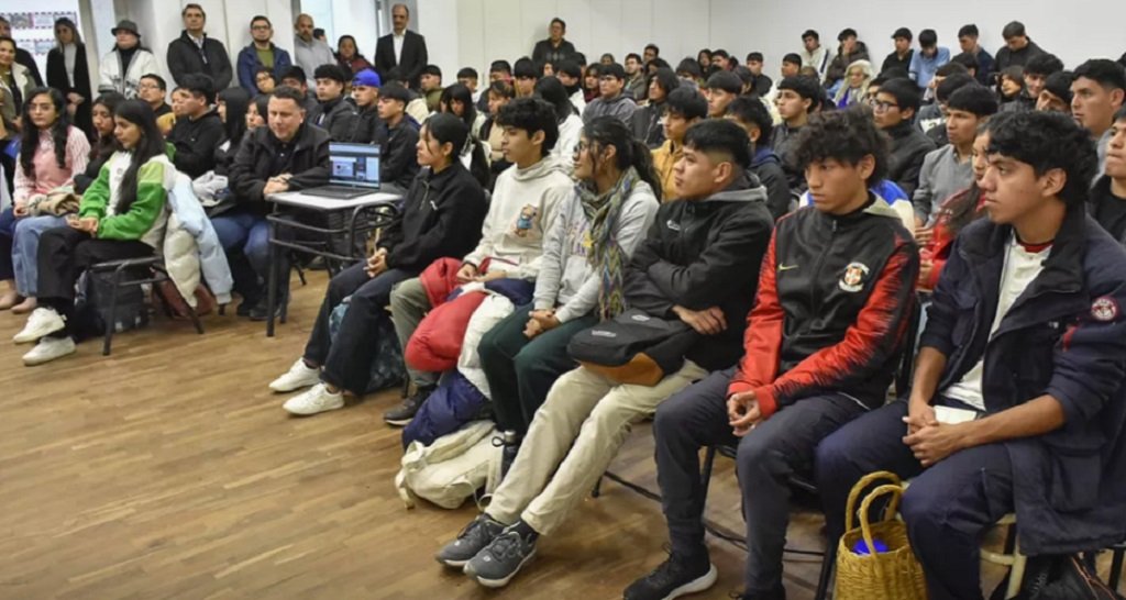 Educación promoverá hábitos saludables para estudiantes técnicos