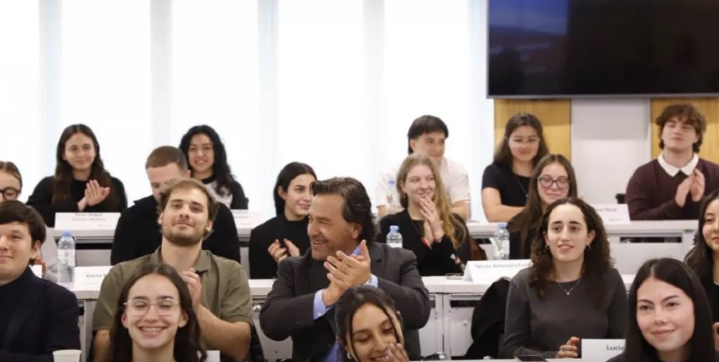El Gobernador firmó un convenio con la Universidad Torcuato Di Tella