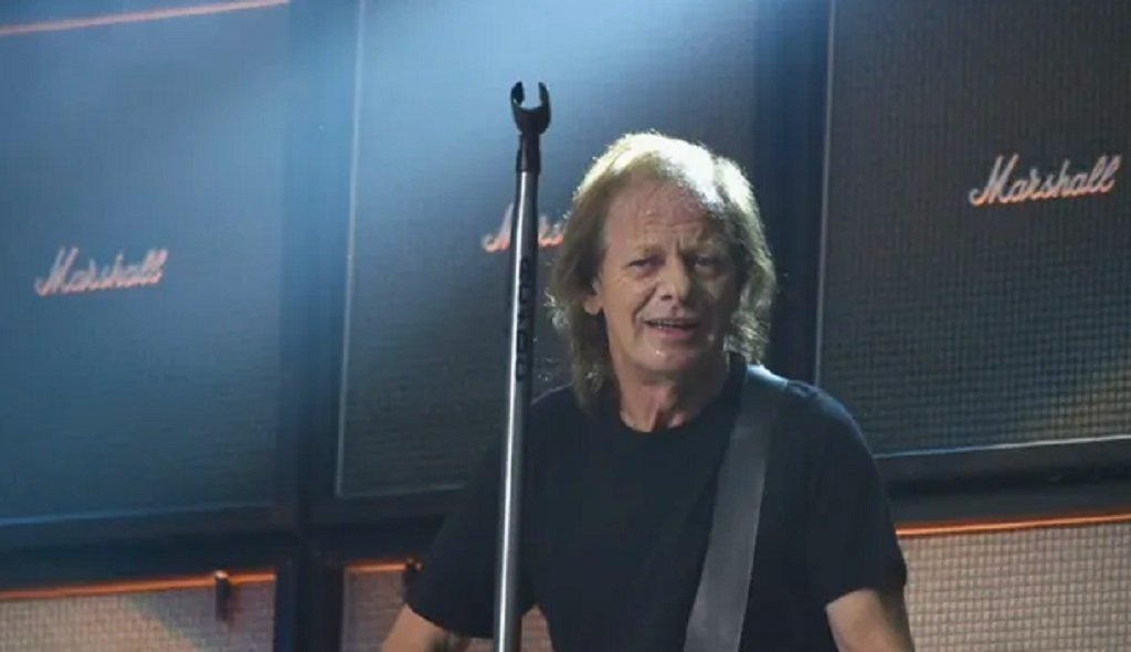 Internaron a  Stevie Young en Buenos Aires