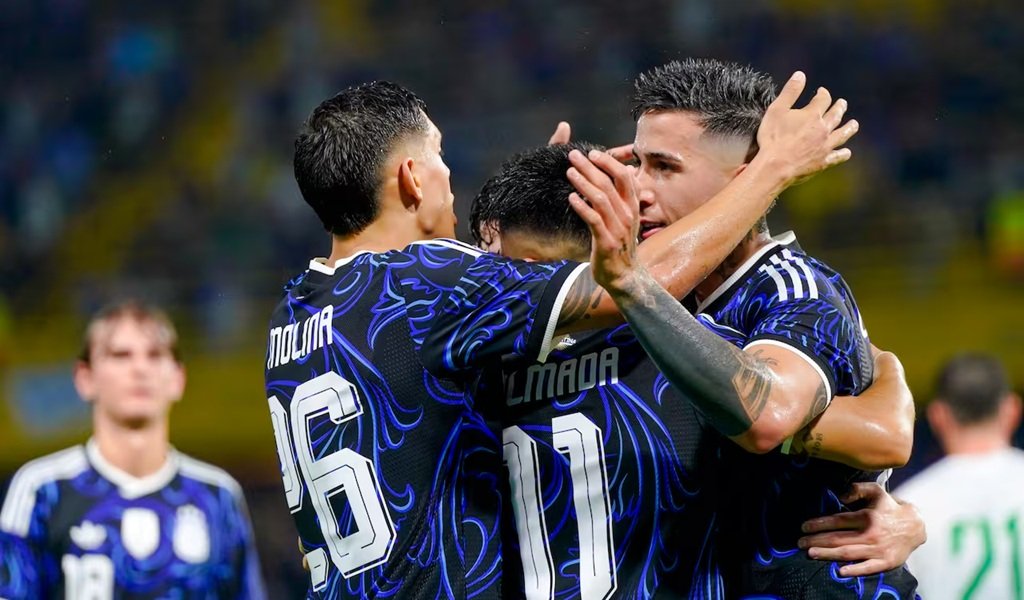 Argentina venció a Mauritania 2 a 1 en un deslucido partido