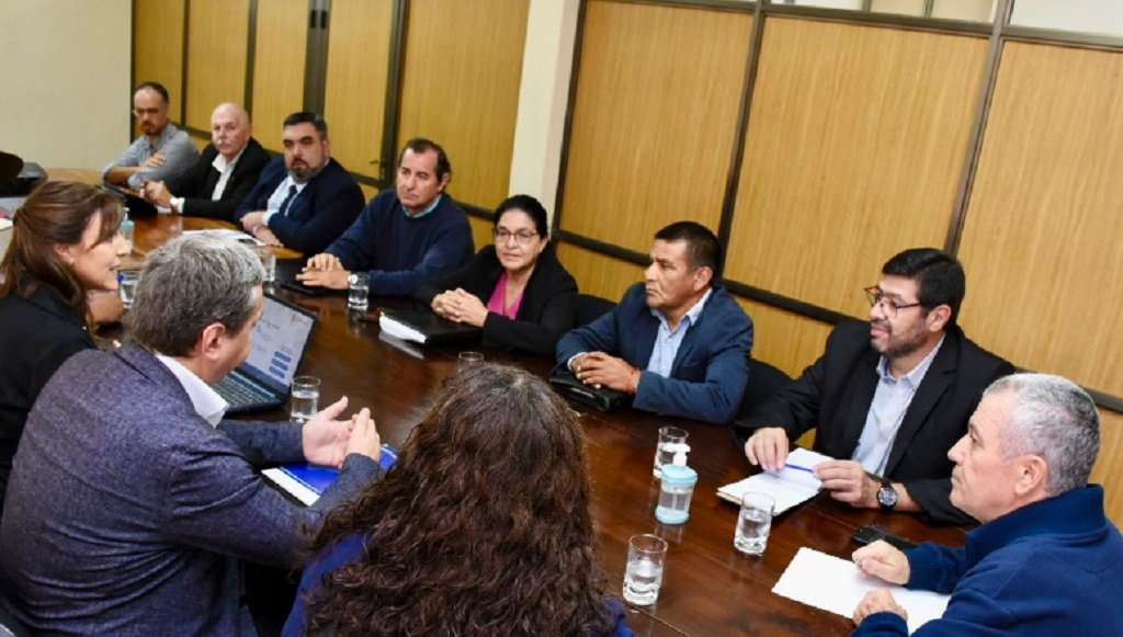 Senado y  UNSa buscan fortalecer la formación de médicos 