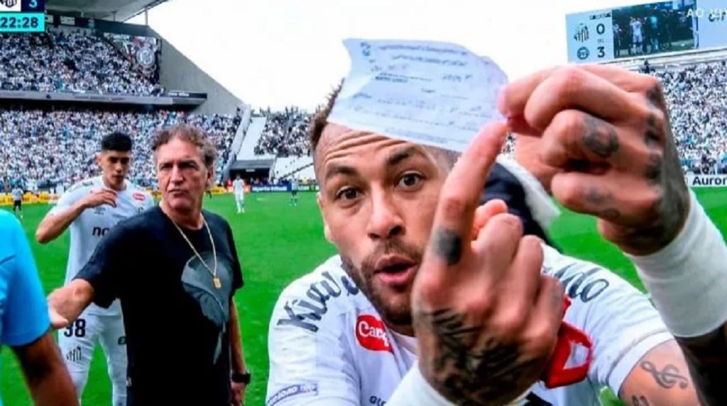 El insólito error que sufrió Neymar 