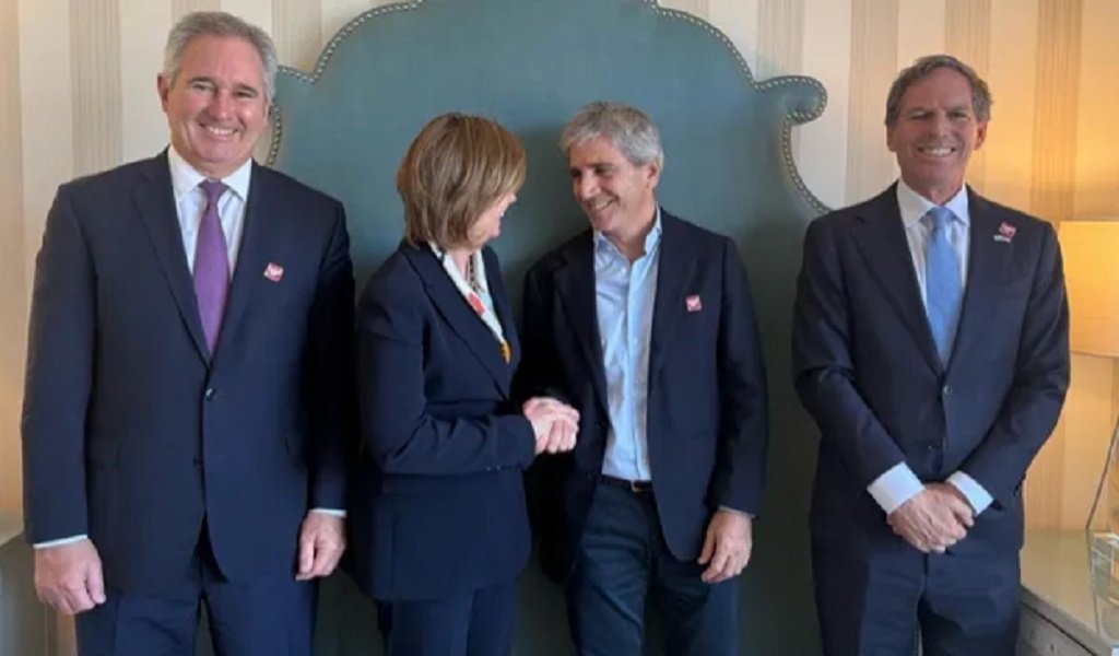 Caputo anunció una inversión de Chevron