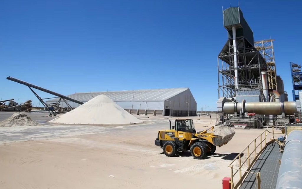 La industria se hundió 5,3% interanual