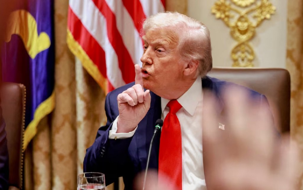 Obligan a Trump a pagar la ayuda alimentaria