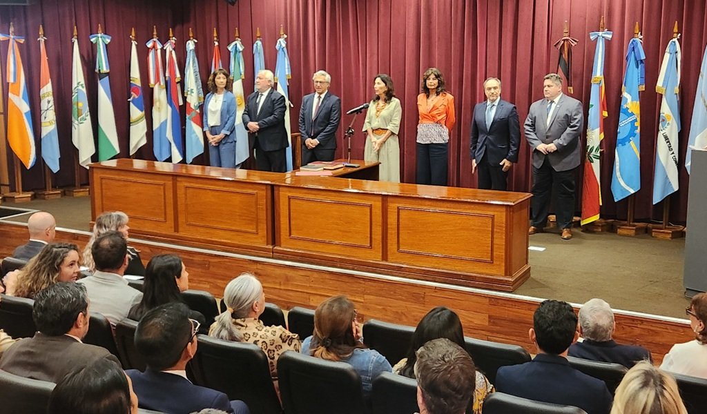 Juraron dos nuevos jueces