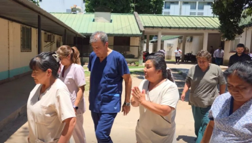 El ministro Mangione recorrió el hospital de Tartagal