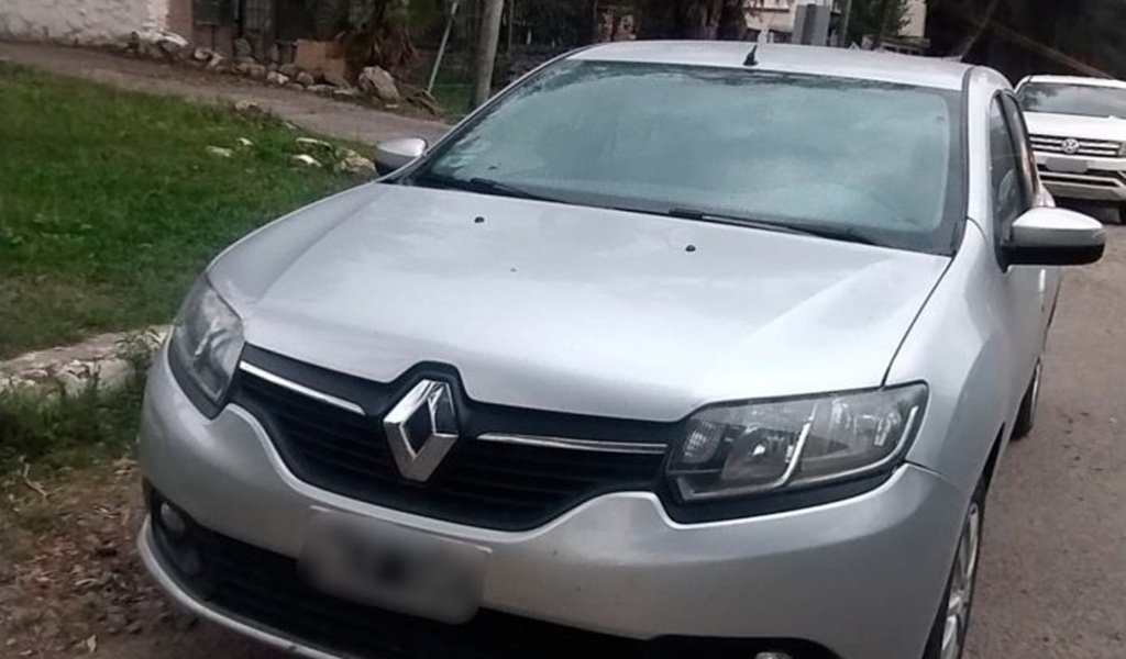 La Policía detectó un automóvil con pedido de captura