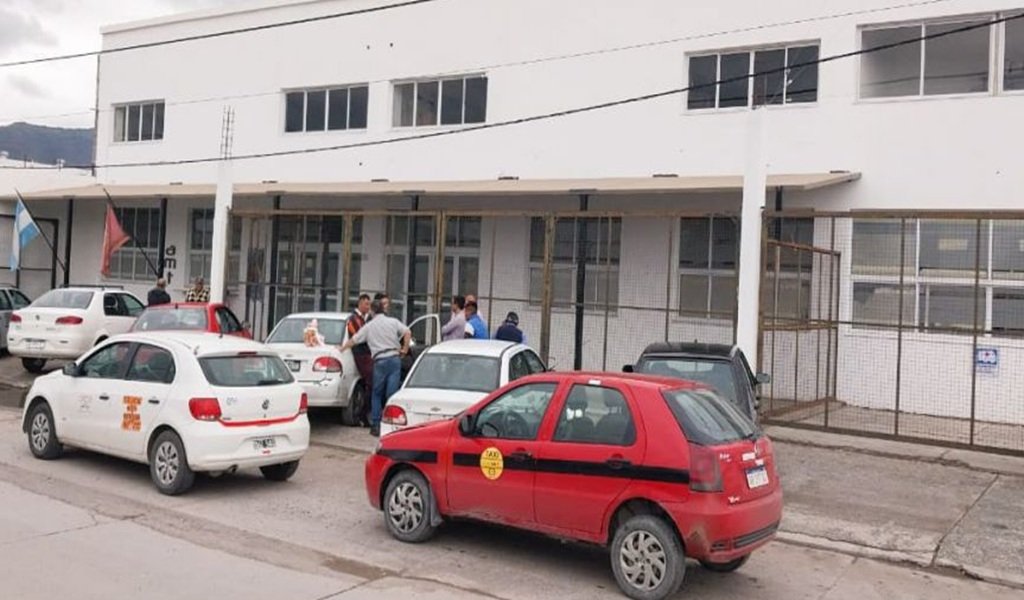 La AMT dio prórroga para modelos de taxis y remises