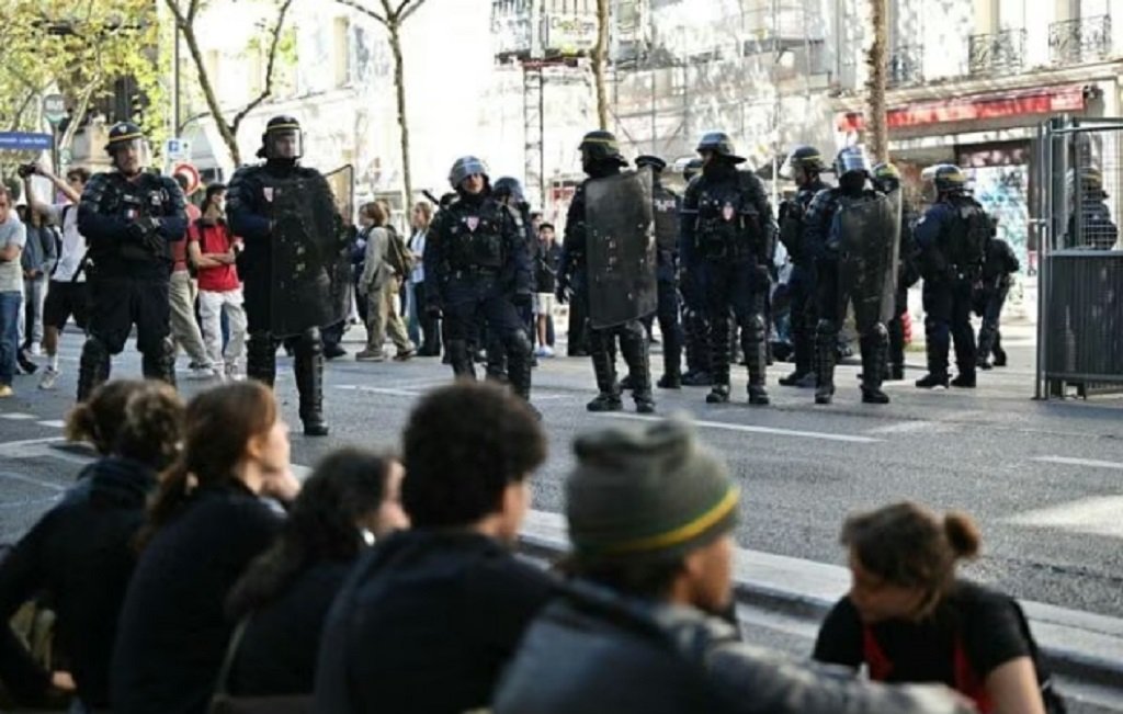 Masiva protesta estudiantil en Francia