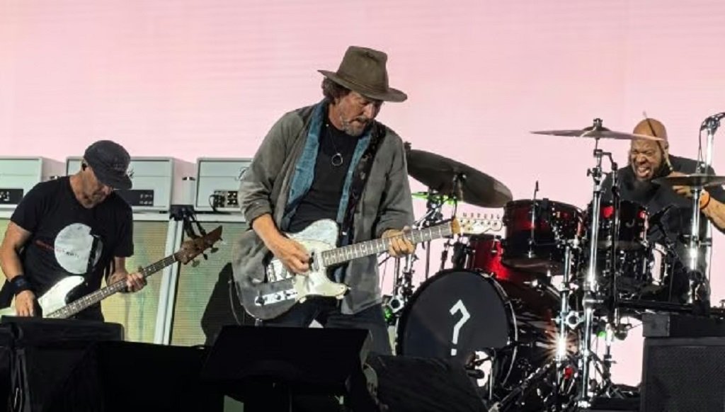 ¿La banda Pearl Jam tiene nuevo baterista?