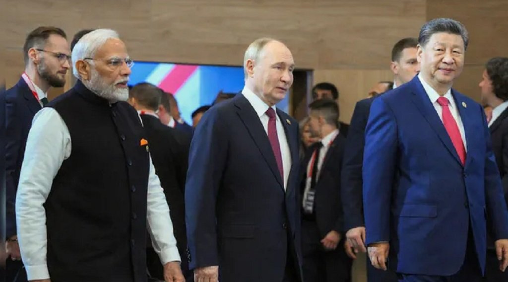Jinping, Putin y Modi se reúnen en Asia