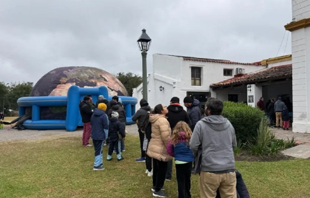 El Planetario Móvil llega al parque San Martín con una experiencia en 360°