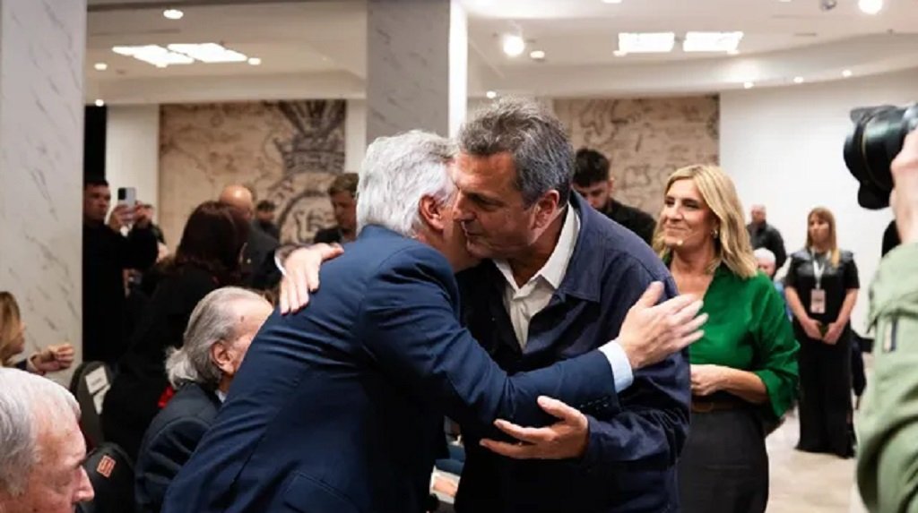 Homenaje a de la Sota reunió dirigentes 