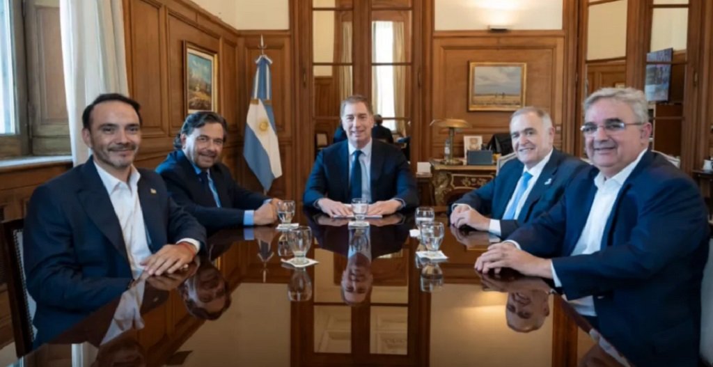 Sáenz se reunió con el Jefe de Gabinete de la Nación