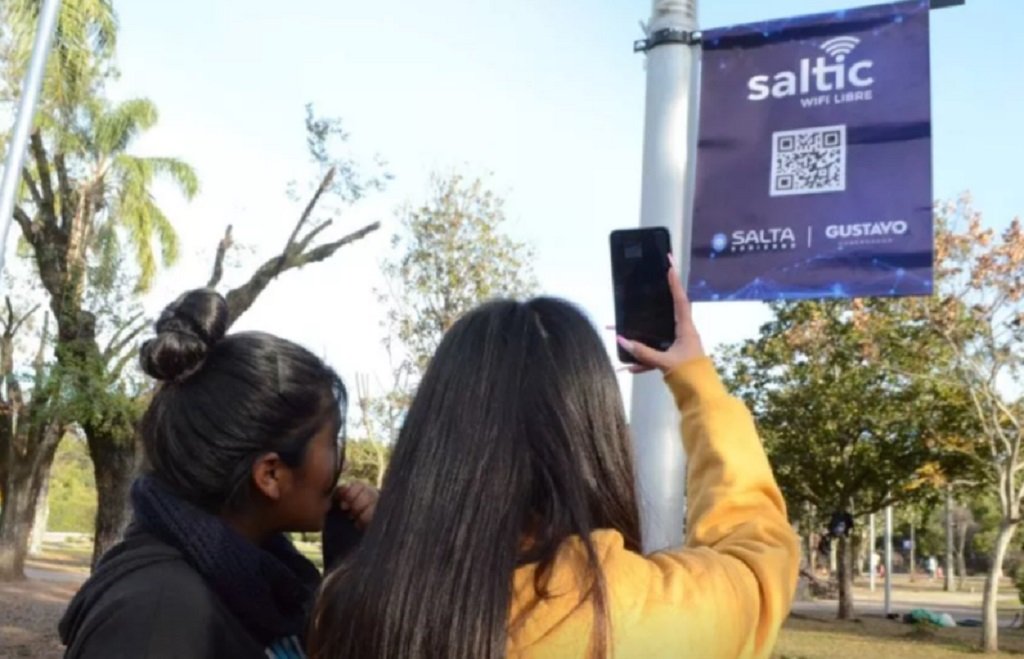 Optimizan wifi gratuito en plazas del interior
