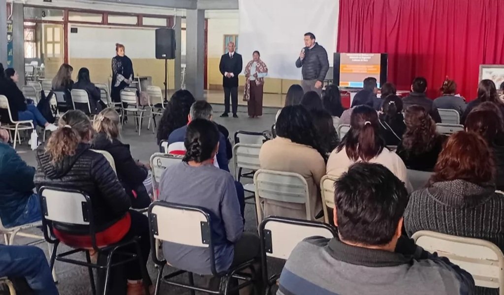 Capacitan en prevención sísmica en escuelas