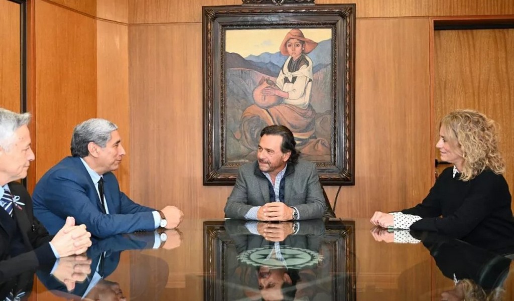 Sáenz se reunió con las nuevas autoridades de la UNSa