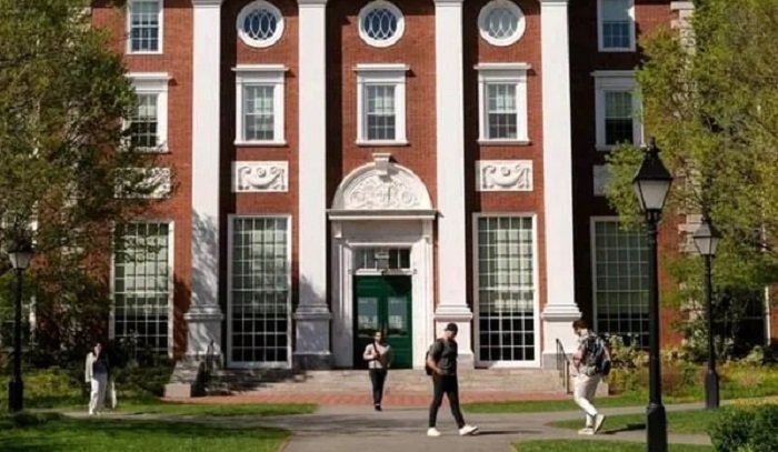 Trump amenaza con desfinanciar a la Universidad de Harvard