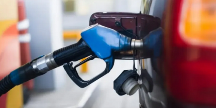 Se viene una fuerte suba en los combustibles