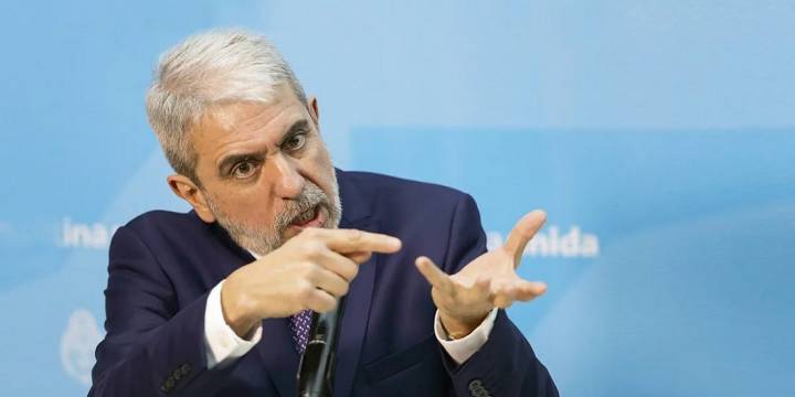Aníbal Fernández da cuenta de su gestión ante Diptuados