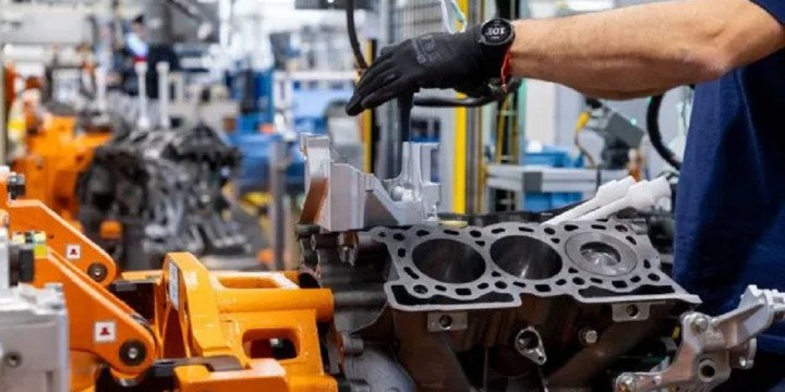 La industria sufrió en julio su mayor baja