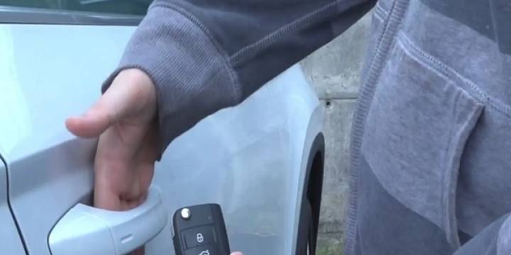 ¿Cómo funcionan los inhibidores para robar autos?