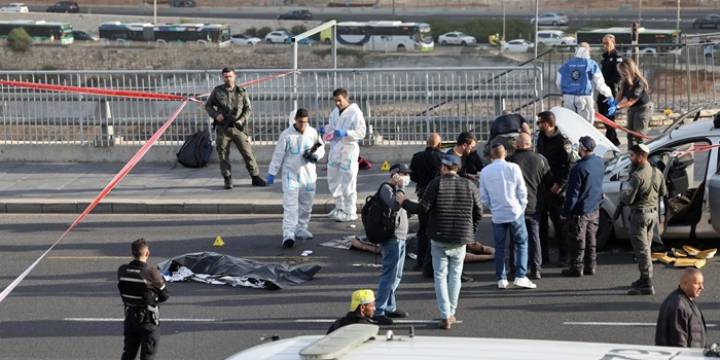 Tres personas murieron en un tiroteo a la entrada de Jerusalén