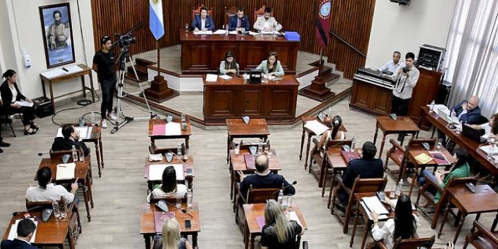 Concejales aprobaron el debate público entre candidatos a intendentes
