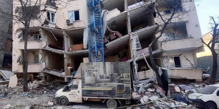 Turquía dio a conocer los cuantiosos daños por los terremotos